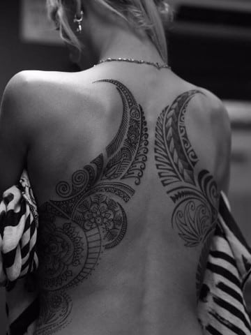 tattoo tribales para mujeres en la espalda