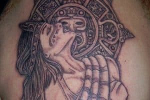 tatuajes aztecas para hombres de mujeres