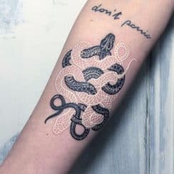 Imagenes de tatuajes de cobras en el brazo para descargar