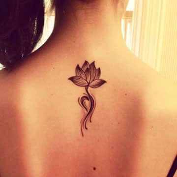 imagenes de flor de loto para tatuar en el cuello