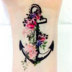 Significado de tatuajes de anclas para mujer pequeñas