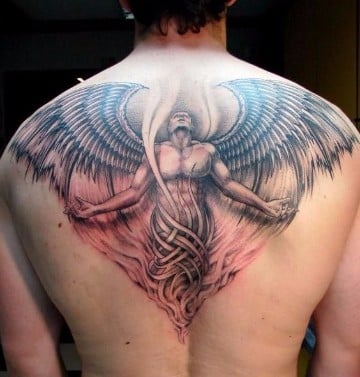 tatuajes de colores para hombres en la espalda