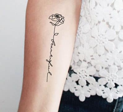 letras cursivas para tatuajes en el brazo