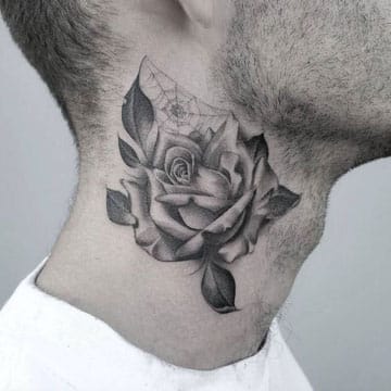 tattoos de rosas para hombres en el cuello