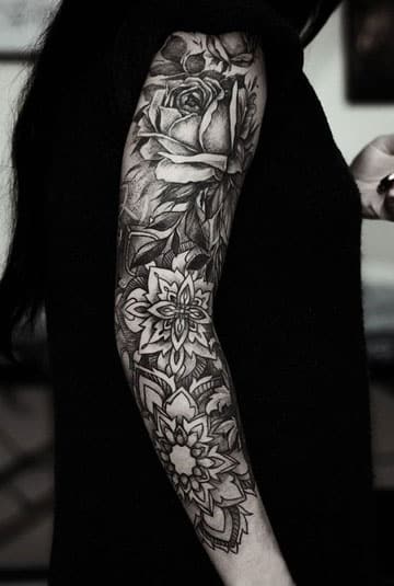 tatuajes brazo entero mujer flores