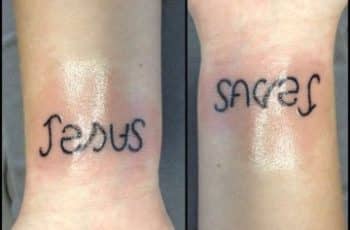 Imagenes y diseños de tatuajes con el nombre de jesus