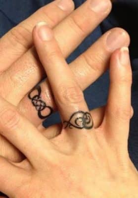 tatuajes de anillos para parejas imagenes