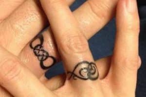 tatuajes de anillos para parejas imagenes