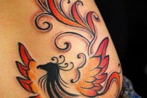 tatuajes de ave fenix a color