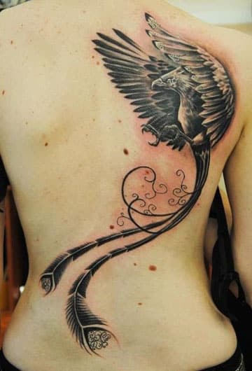 tatuajes de ave fenix para mujer
