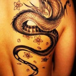 Significado de tatuajes de dragones chinos para hombres