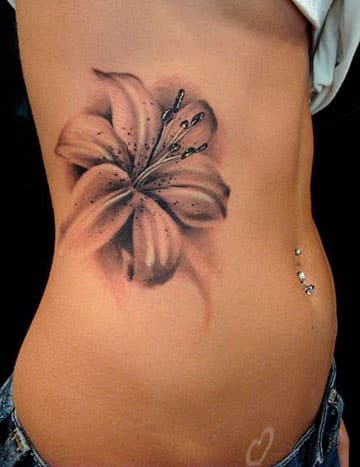 tatuajes de flores hawaianas para mujeres