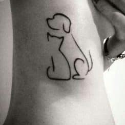 Tatuajes de perros y gatos de siluetas y huellitas