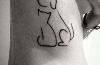 Tatuajes de perros y gatos de siluetas y huellitas