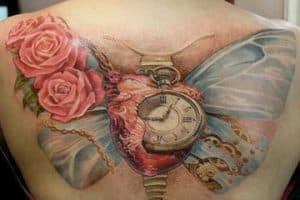 tatuajes de reloj para mujeres antiguo
