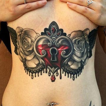 tatuajes para mujeres en los senos candado