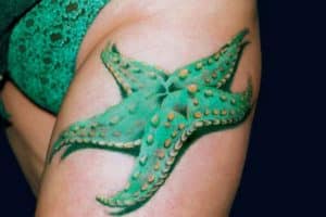 tatuajes de estrellas de mar para mujer