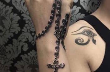 La devocion y los tatuajes de rosarios en el brazo