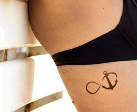 tatuajes sencillos para mujer de ancla