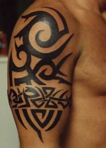 diseños de tatuajes tribales para hombre