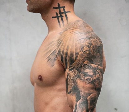 Featured image of post View 9 Tatuajes En El Cuello Cruz Hombres