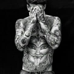 Diseños e imagenes de hombres tatuados sensuales