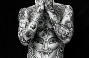 Diseños e imagenes de hombres tatuados sensuales