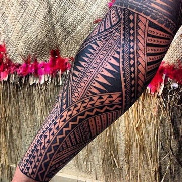 los mejores tatuajes en el antebrazo tribales
