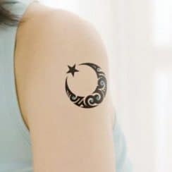 Folcloricos tatuajes de lunas y estrellas significado