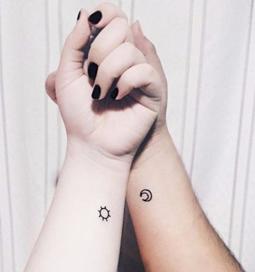 tatuajes de soles pequeños con luna