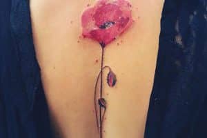tatuajes en la espina dorsal flor