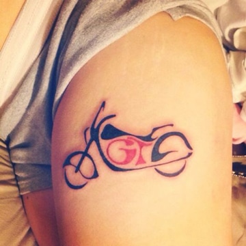 tatuajes de motos para mujeres sencillos