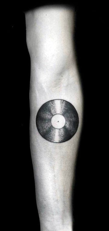 tatuajes de musica en el brazo simples