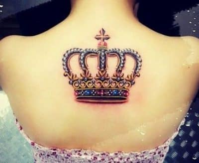 tatuajes de coronas a color grandes