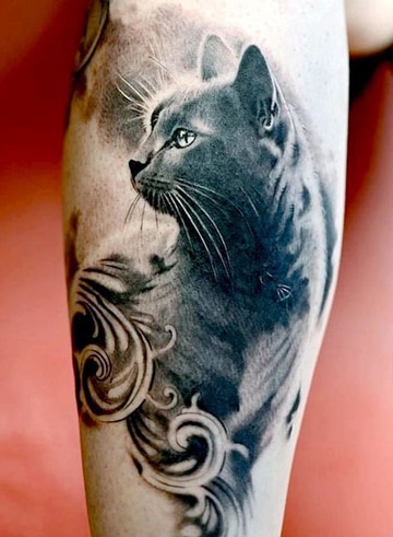 tatuajes de gatos para hombres color negro