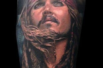 Retratos y realismo en los tatuajes de piratas del caribe