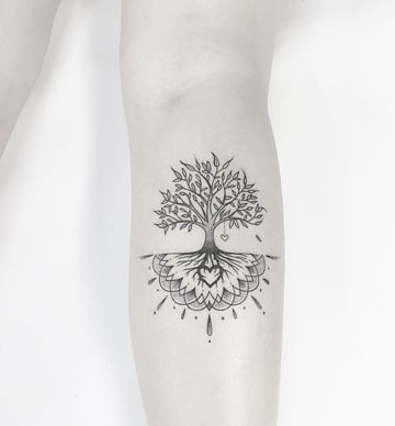 tatuajes que representen la vida arbol pequeño