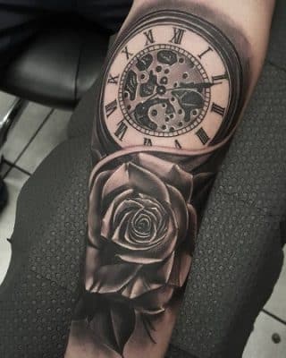 tatuajes de rosas y reloj ideas
