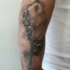Diseños originales e imagenes de tatuajes de rosarios