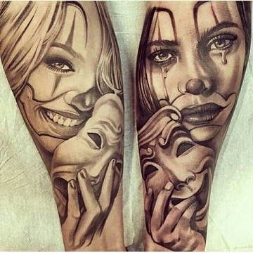 tatuajes de payasos llorando en el brazo mujeres