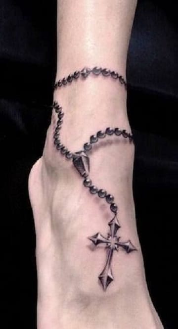 tatuajes de rosarios en 3d para mujer