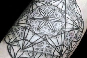 tatuajes geometricos puntillismo ideas