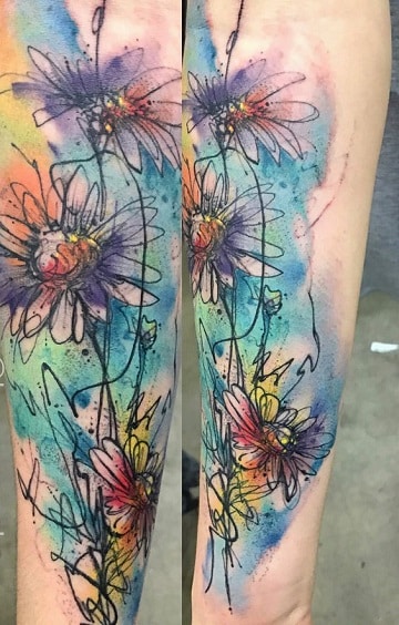 tatuajes coloridos para mujer en las piernas