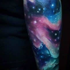 Asombrosos y unicos tatuajes de galaxias y estrellas