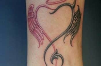 Equilibrio emocional y tatuajes de alas de angel y demonios