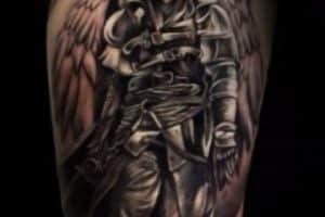 tatuajes de angeles guerreros en el brazo creativo