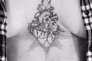 tatuajes del sagrado corazon de jesus anatomico