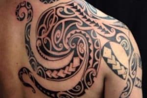 tatuajes tribales de animales con pulpo