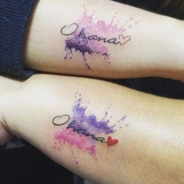 tatuajes con frases de familia en acuarela