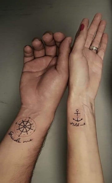 tatuajes de anclas pequeñas pareja